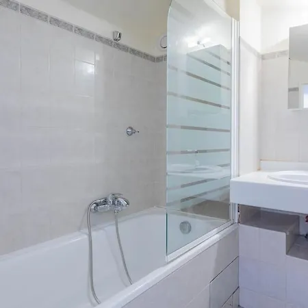 Sur Le Port 5 Min Centre Et Plages Апартаменты